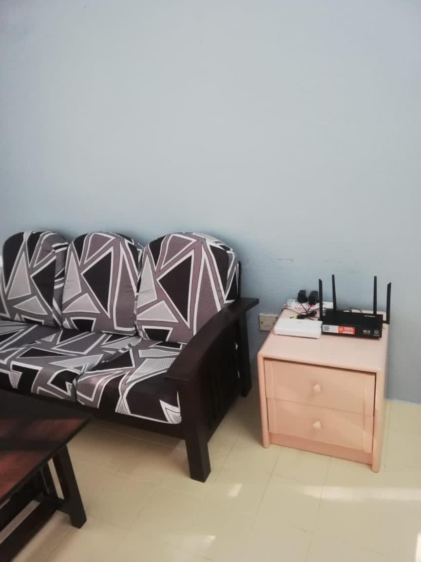 Batu Ferringhi Bayu Emas Apartment Экстерьер фото