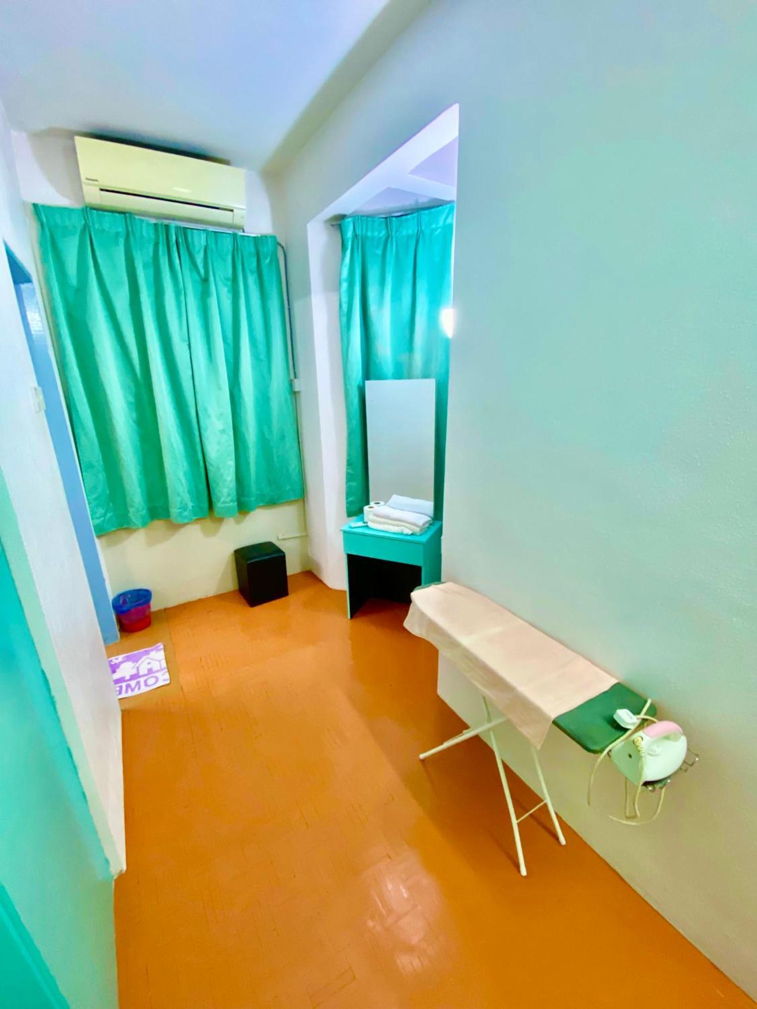 Batu Ferringhi Bayu Emas Apartment Экстерьер фото