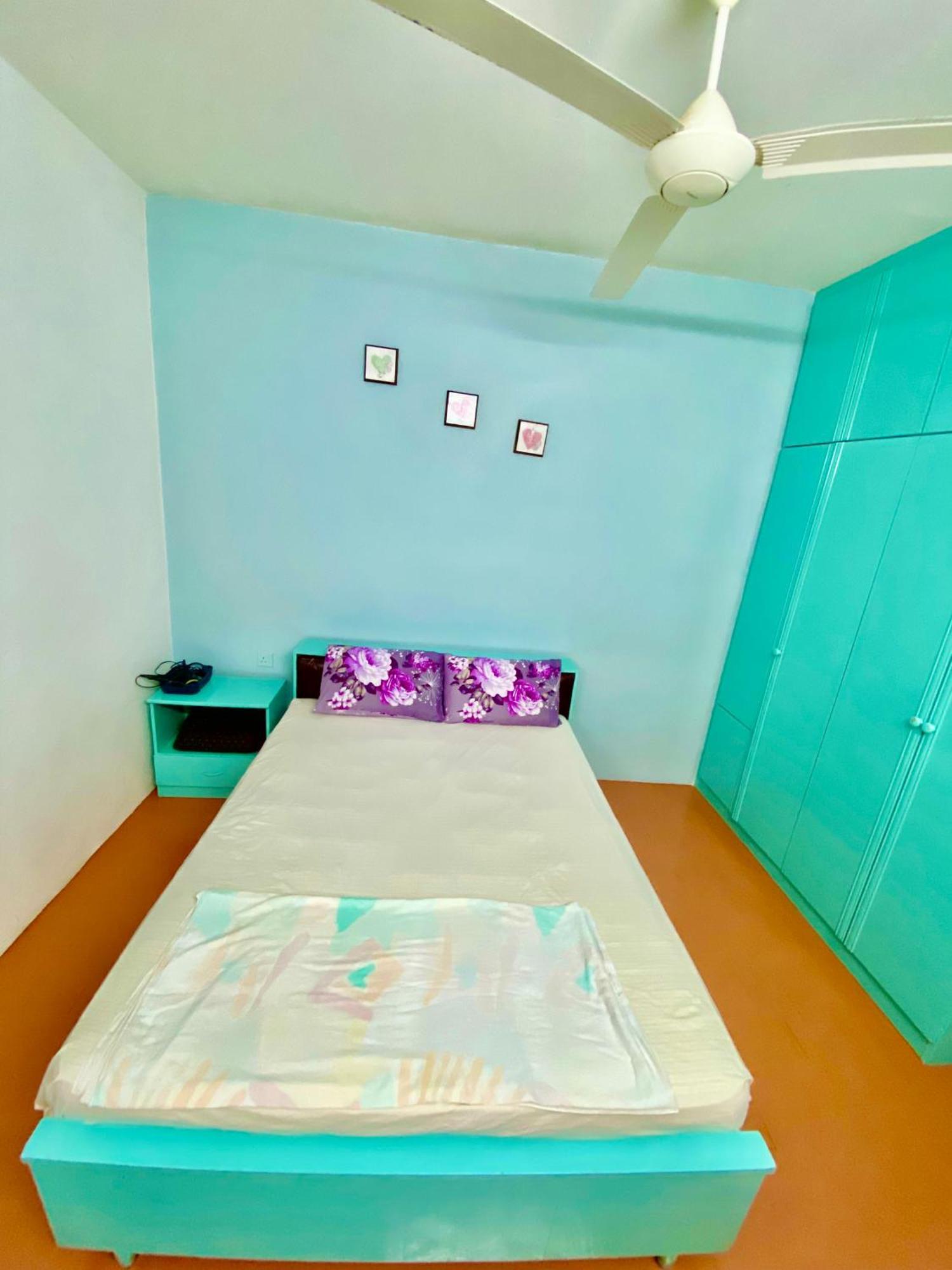 Batu Ferringhi Bayu Emas Apartment Экстерьер фото